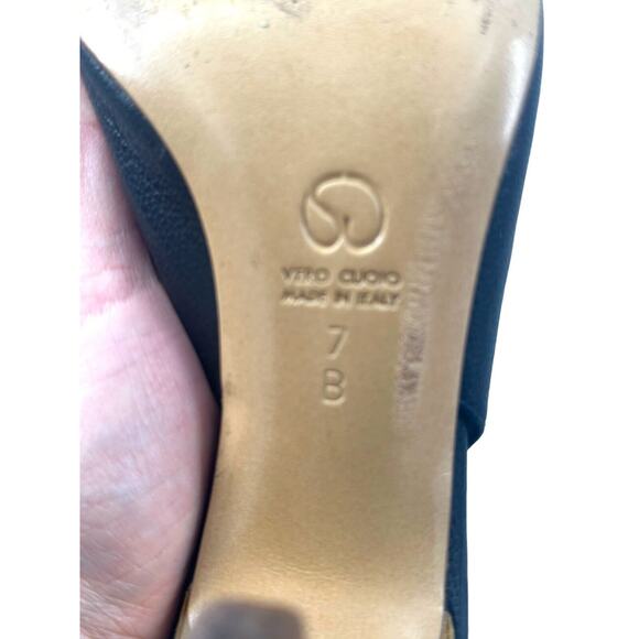 St. John Collection Italian black slingback high heels w/gold chain accents Sz 7 - Picture 9 of 16